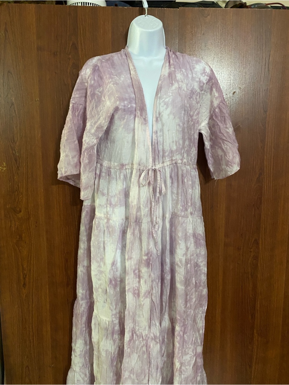 Easel beach cover up lavender and white NWT